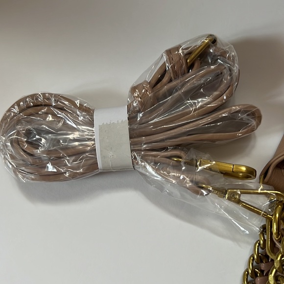 Street Level Tan Mini Tote Goldtone Chain Trim Detachable Hand & Shoulder Straps - Picture 7 of 11